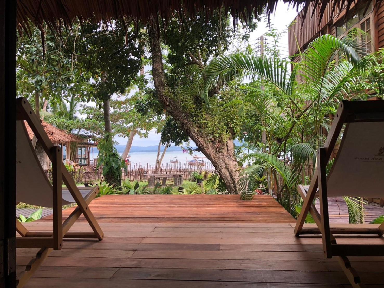 The Tropical Koh Mook Villa Exterior photo